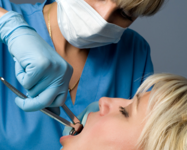 how to tell if a tooth is infected