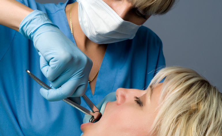 How to Tell If a Tooth Is Infected: Symptoms Dubai Patients Should Know