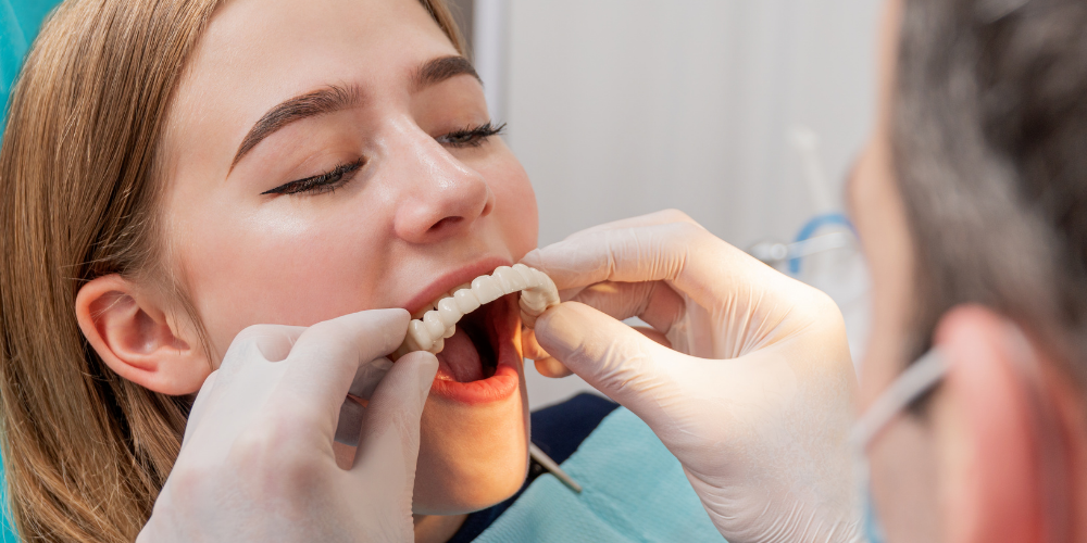 Partial Dentures vs Full Dentures: What Is the Difference?